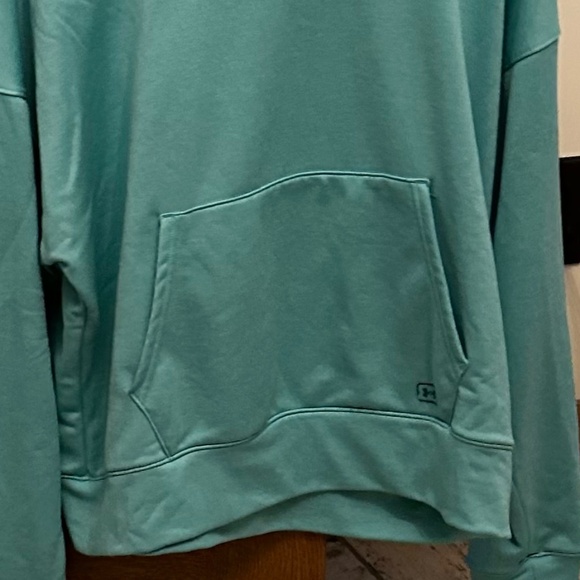 Under Armour Sweatshirt - Picture 3 of 7